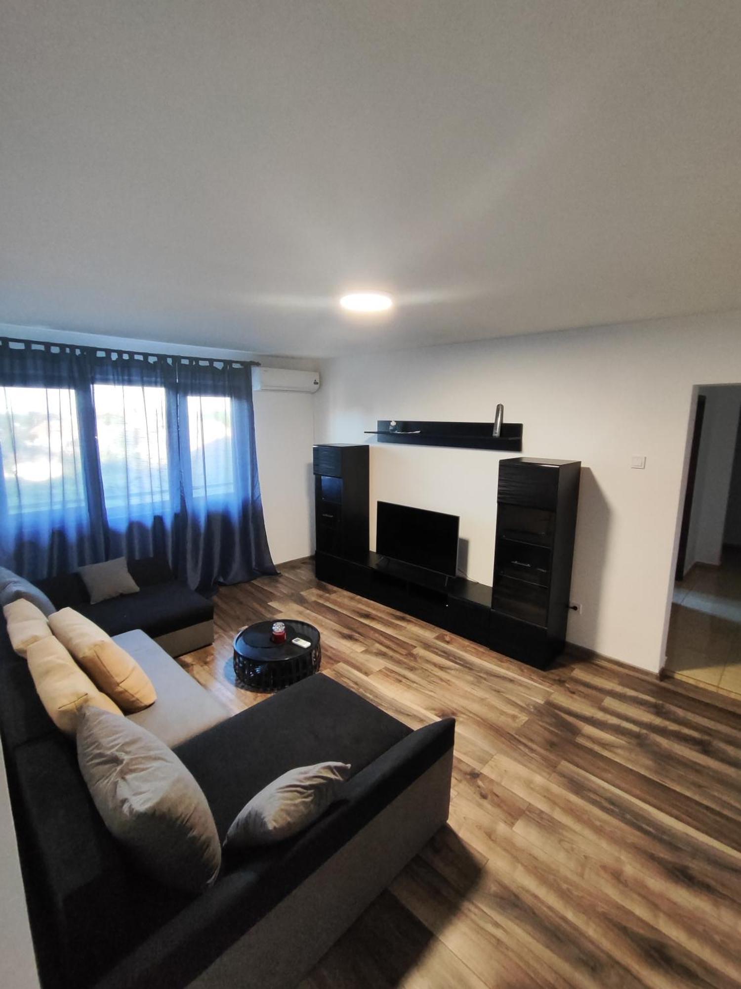 Apartament Luna Юриловка Екстериор снимка